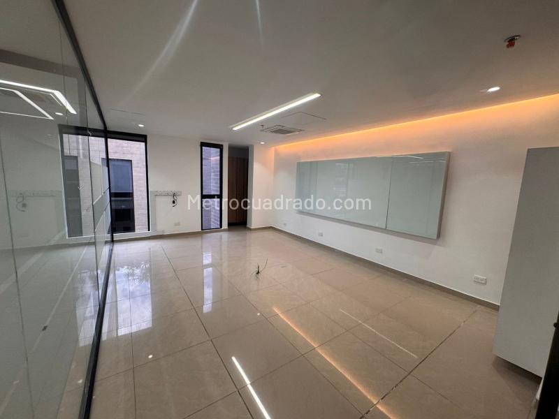 Oficina en Arriendo, GUAYABAL, Medellín - Más