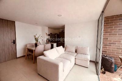 Apartamento en venta en Itagui, Itagüí · foto 3 de 15