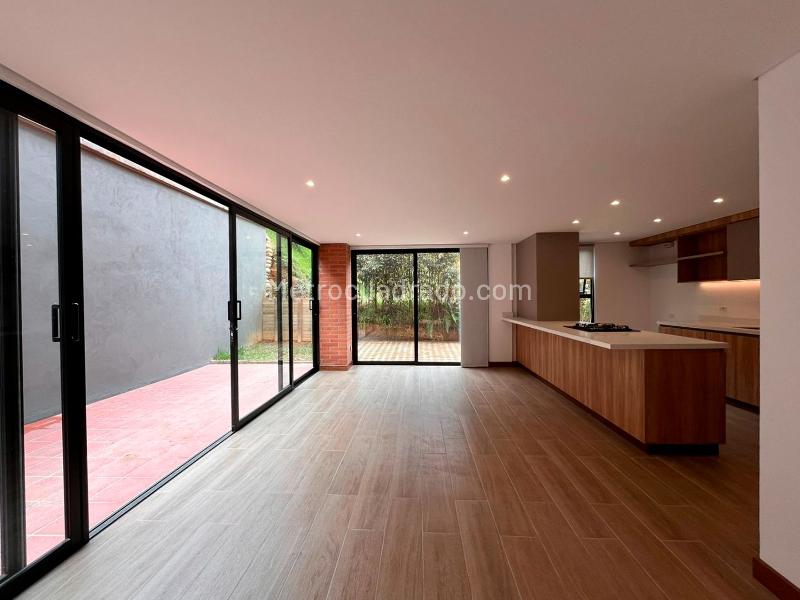 4BR House in El Retiro (140 m²) - 2