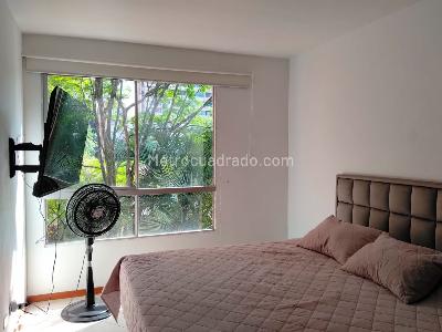 Apartamento de 3 alcobas en venta en El Poblado, Medellín, 106 m² · foto 8 de 19