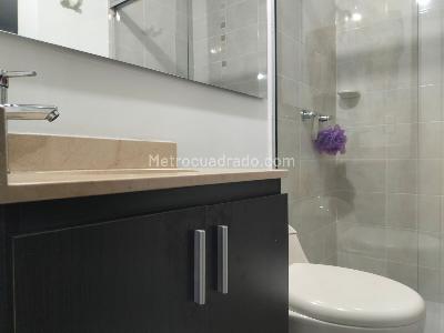 Apartamento de 3 alcobas en venta en El Poblado, Medellín, 92 m² · foto 15 de 16