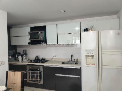 Apartamento de 3 alcobas en venta en El Poblado, Medellín, 92 m² · foto 4 de 16