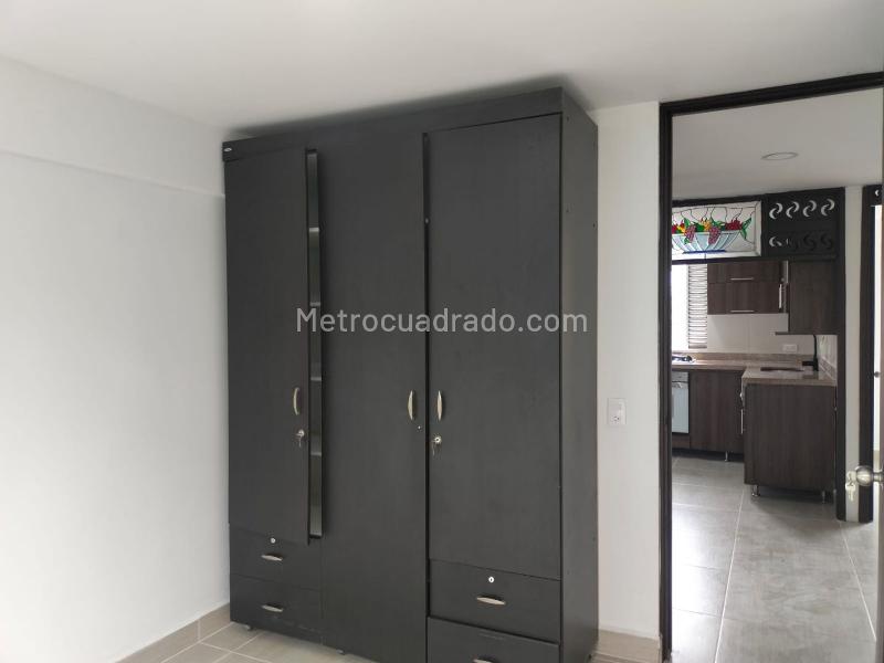 Apartamento de 3 Alcobas en El Poblado (2 Niveles) - 9