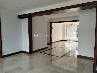 Apartamento de 3 alcobas en venta en El Poblado, Medellín, 185 m² · foto 3 de 19