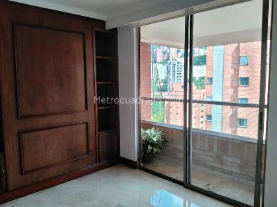 Apartamento de 3 alcobas en venta en El Poblado, Medellín, 185 m² · foto 8 de 19