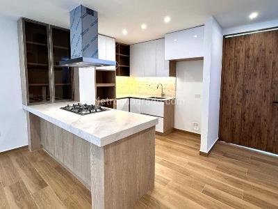 Casa de 4 alcobas en venta en Rio, Rionegro, 253 m² · foto 4 de 13
