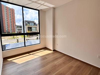 Casa de 4 alcobas en venta en Rio, Rionegro, 253 m² · foto 9 de 13