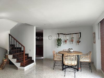 Apartamento en venta en Envigado, Envigado · foto 4 de 18