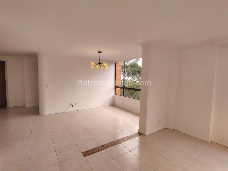 Apartamento de 2 Alcobas en Conjunto Cerrado en El Poblado - 4