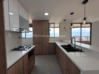Apartamento de 3 alcobas en arriendo en El Poblado, Medellín, 160 m² · foto 6 de 20