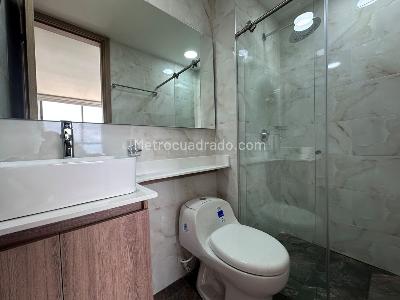Apartamento de 3 alcobas en arriendo en El Poblado, Medellín, 160 m² · foto 17 de 20