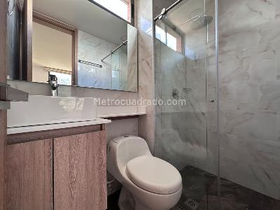 Apartamento de 3 alcobas en arriendo en El Poblado, Medellín, 160 m² · foto 18 de 20