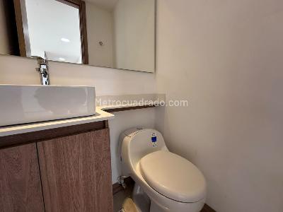 Apartamento de 3 alcobas en arriendo en El Poblado, Medellín, 160 m² · foto 19 de 20