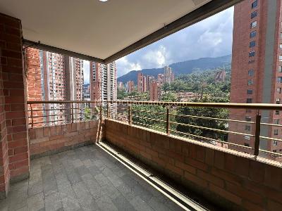 Apartamento de 3 alcobas en arriendo en El Poblado, Medellín, 160 m² · foto 20 de 20