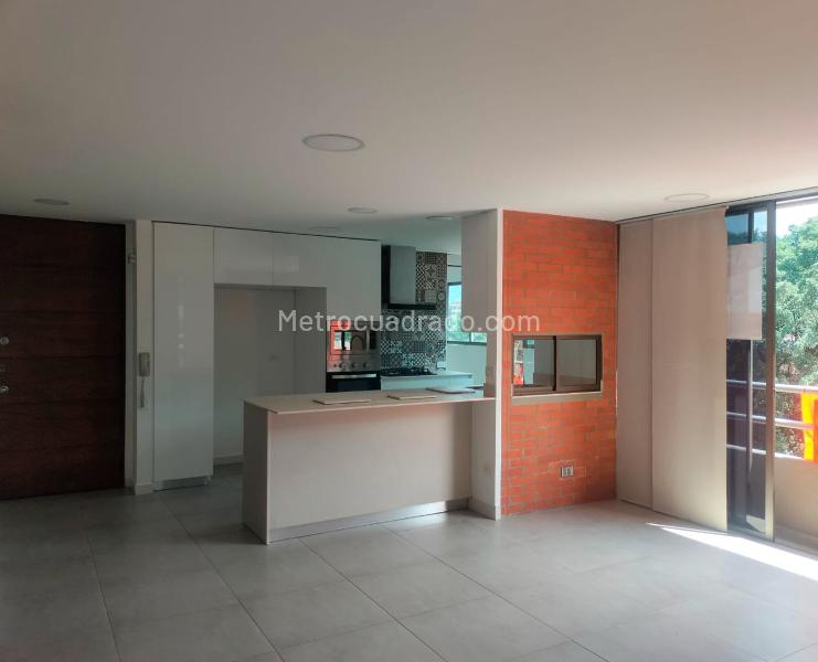 Modern 2BR Apartment in El Poblado - 3