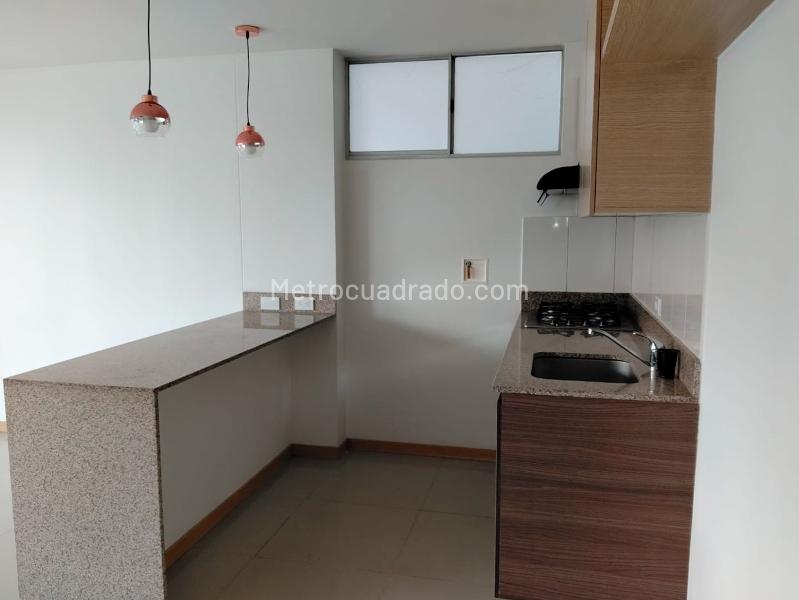 2BR Apartment with Balcony and Covered Parking in El Poblado - 6