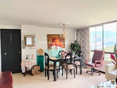 Apartamento en venta en El Poblado, Medellín · foto 4 de 13