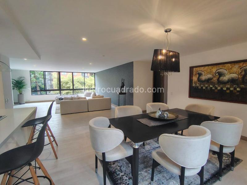 Furnished 3BR Apartment with Jacuzzi in El Poblado - 4