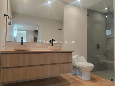 Apartamento de 3 alcobas en venta en El Poblado, Medellín, 192 m² · foto 19 de 20