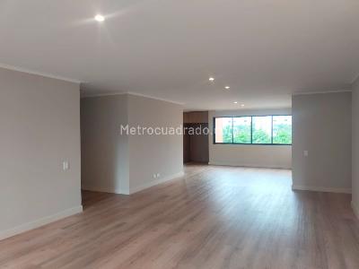 Apartamento de 3 alcobas en venta en El Poblado, Medellín, 192 m² · foto 4 de 20