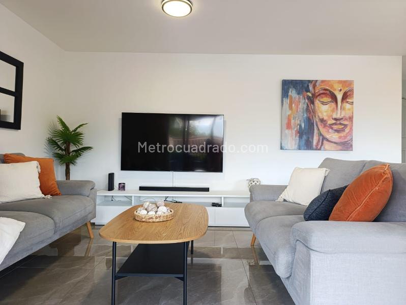 Casa Amoblada de 3 Alcobas en El Poblado San Lucas - 3