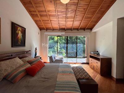 Casa de 3 alcobas en venta en Los Balsos, Medellín, 257 m² · foto 15 de 19