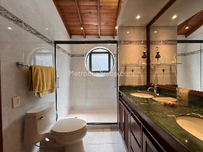 Casa de 3 alcobas en venta en Los Balsos, Medellín, 257 m² · foto 17 de 19