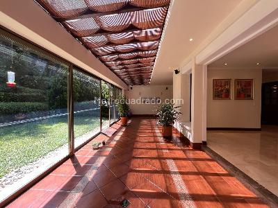 Casa de 3 alcobas en venta en Los Balsos, Medellín, 257 m² · foto 18 de 19