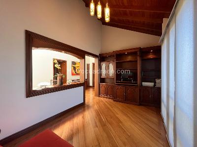 Casa de 3 alcobas en venta en Los Balsos, Medellín, 257 m² · foto 8 de 19