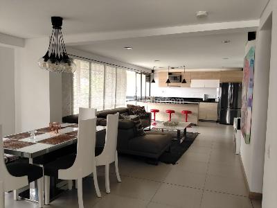 Apartamento de 2 alcobas en venta en El Poblado, Medellín, 98 m² · foto 4 de 18