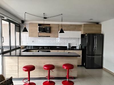 Apartamento de 2 alcobas en venta en El Poblado, Medellín, 98 m² · foto 6 de 18