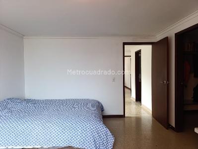Apartamento en venta en El Poblado, Medellín · foto 7 de 17