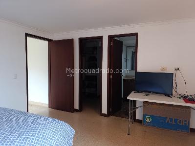 Apartamento en venta en El Poblado, Medellín · foto 8 de 17