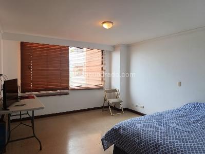Apartamento en venta en El Poblado, Medellín · foto 9 de 17