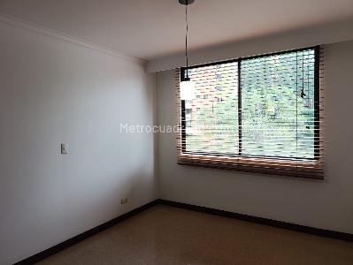 Apartamento en venta en El Poblado, Medellín · foto 10 de 17