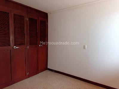 Apartamento en venta en El Poblado, Medellín · foto 11 de 17