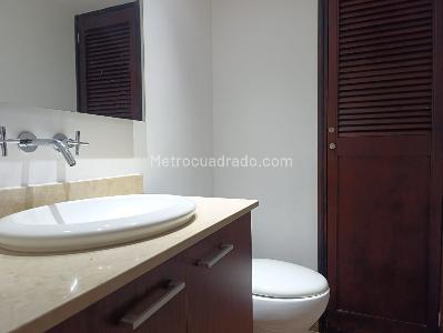 Apartamento en venta en El Poblado, Medellín · foto 17 de 17
