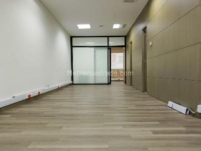 Oficina en Arriendo, EL POBLADO, Medellín