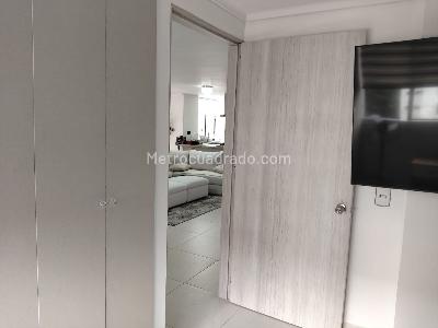 Apartamento de 2 alcobas en arriendo en El Poblado, Medellín, 102 m² · foto 17 de 19