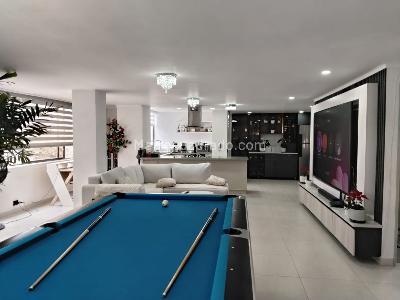 Apartamento de 2 alcobas en arriendo en El Poblado, Medellín, 102 m² · foto 5 de 19