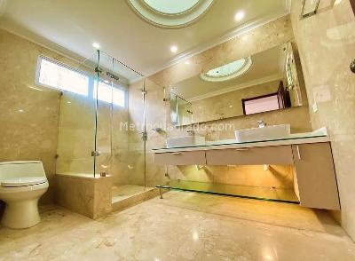 Casa de 4 alcobas en venta en El Poblado, Medellín, 322 m² · foto 16 de 19