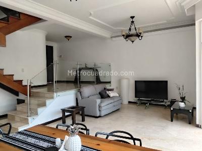 Casa de 4 alcobas en venta en El Poblado, Medellín, 322 m² · foto 4 de 19