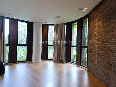 Apartamento de 2 alcobas en arriendo en El Poblado, Medellín, 203 m² · foto 12 de 19