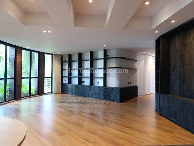 Apartamento de 2 alcobas en arriendo en El Poblado, Medellín, 203 m² · foto 3 de 19