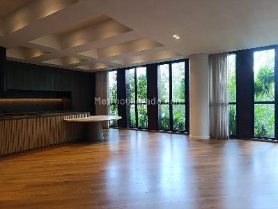 Apartamento de 2 alcobas en arriendo en El Poblado, Medellín, 203 m² · foto 4 de 19