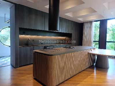 Apartamento de 2 alcobas en arriendo en El Poblado, Medellín, 203 m² · foto 7 de 19