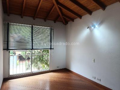 Casa en arriendo en El Poblado, Medellín · foto 13 de 18