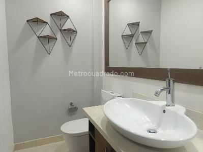 Casa en arriendo en El Poblado, Medellín · foto 17 de 18