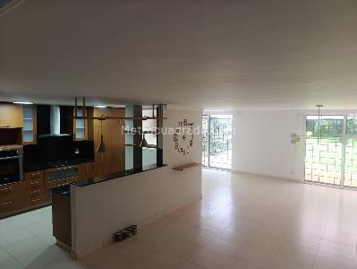 Casa en arriendo en El Poblado, Medellín · foto 5 de 18