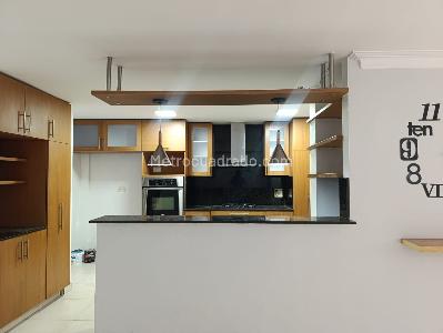 Casa en arriendo en El Poblado, Medellín · foto 6 de 18